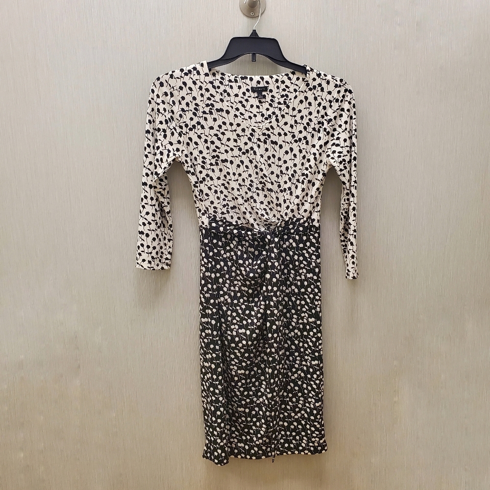 Talbots B&W Colorblock Jersey Dress  w/ Sleeves Size Small Shift Sheath …